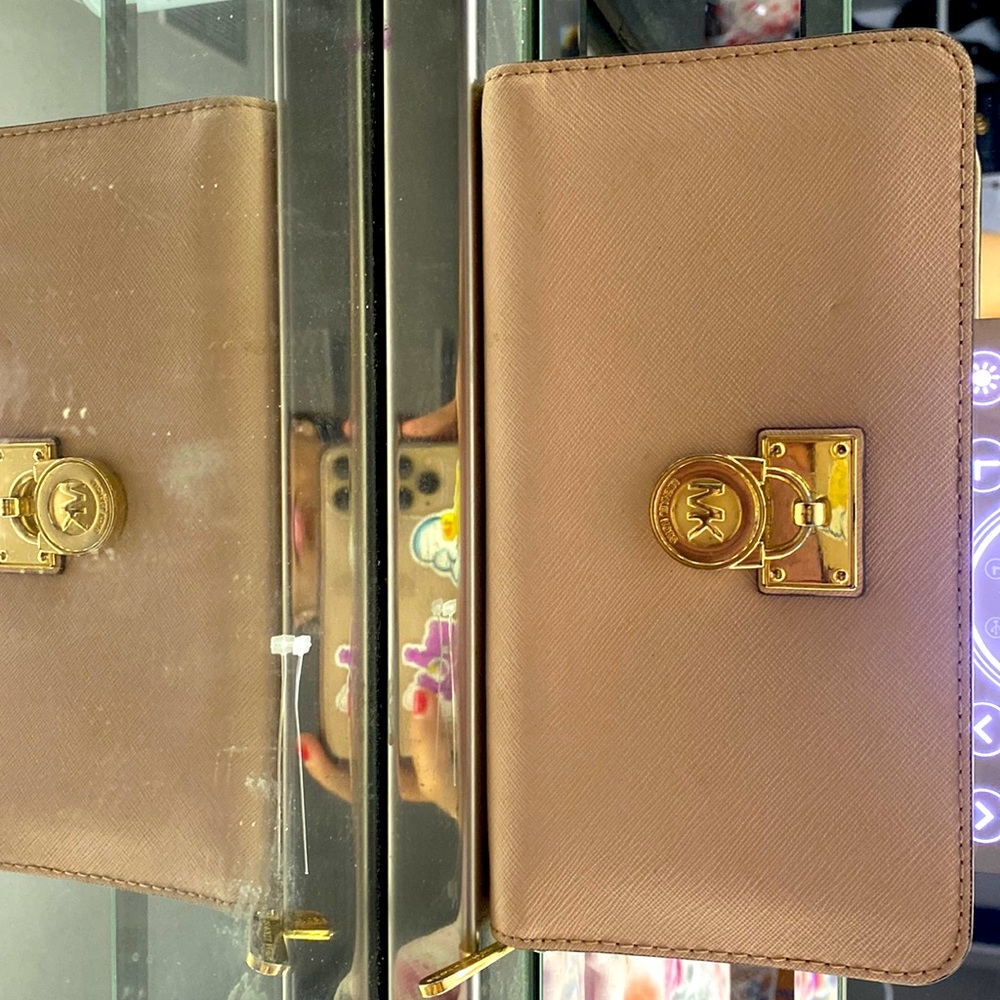 Michael Kors wallet